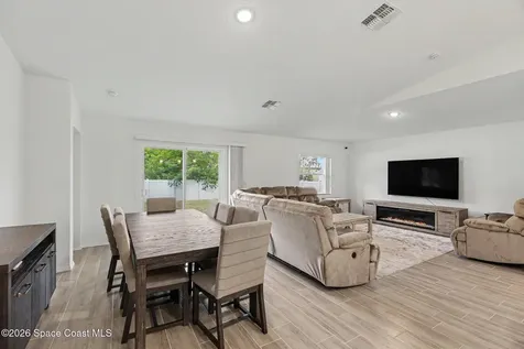 1257 Theresa Street SE Palm Bay FL 32909
