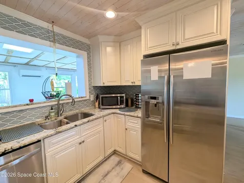 230 Robert Court Satellite Beach FL 32937