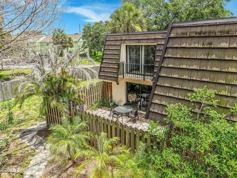 3913 Vista Oaks Circle NE Palm Bay FL 32905