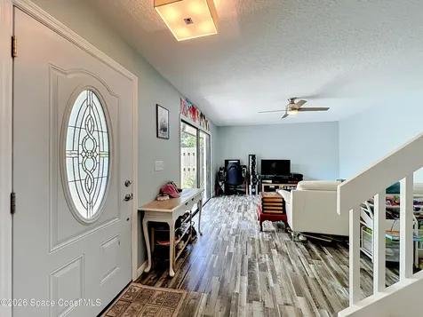 3913 Vista Oaks Circle NE Palm Bay FL 32905
