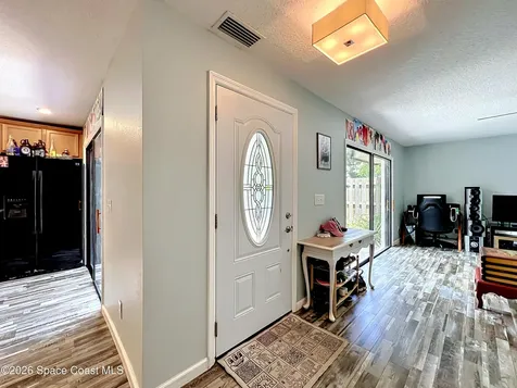 3913 Vista Oaks Circle NE Palm Bay FL 32905
