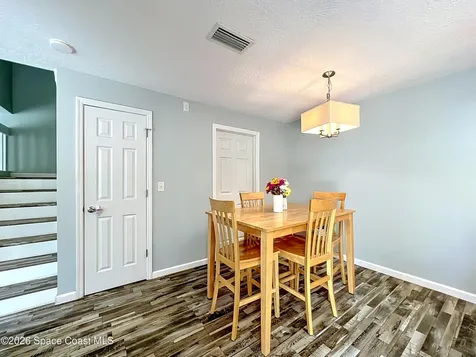 3913 Vista Oaks Circle NE Palm Bay FL 32905