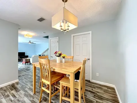 3913 Vista Oaks Circle NE Palm Bay FL 32905