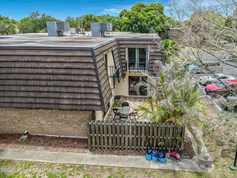 3913 Vista Oaks Circle NE Palm Bay FL 32905