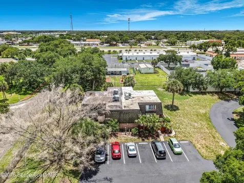 3913 Vista Oaks Circle NE Palm Bay FL 32905