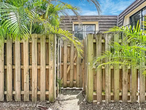 3913 Vista Oaks Circle NE Palm Bay FL 32905