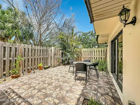 3913 Vista Oaks Circle NE Palm Bay FL 32905