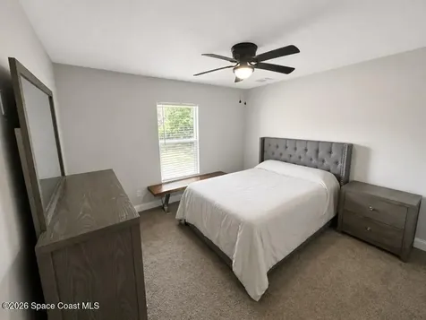 3760 Montgomery Road Mims FL 32754