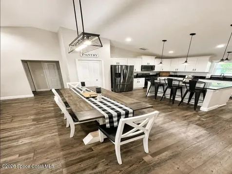 3760 Montgomery Road Mims FL 32754