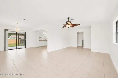 901 Grandeur Street SE Palm Bay FL 32909