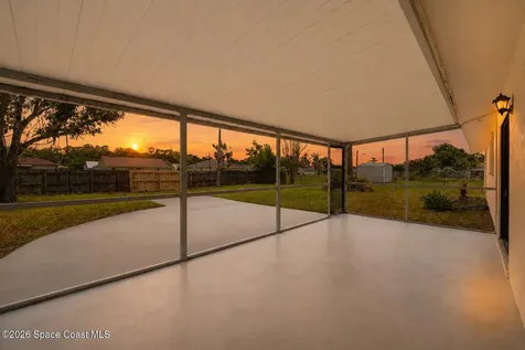 901 Grandeur Street SE Palm Bay FL 32909