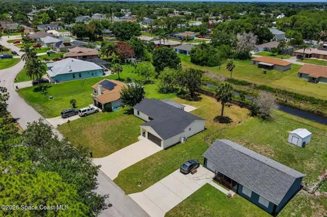 901 Grandeur Street SE Palm Bay FL 32909