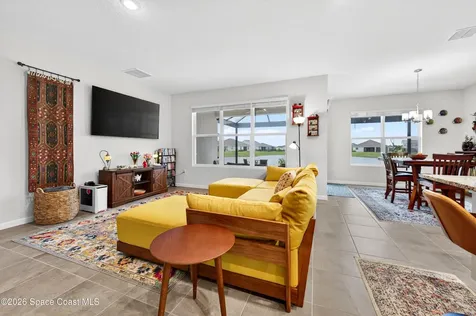 1984 SE Middlebury Drive SE Palm Bay FL 32909