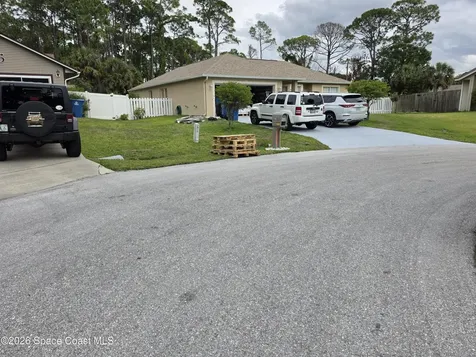 1723 Delki Street NW Palm Bay FL 32907