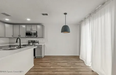 271 Wendover Road SW Palm Bay FL 32908