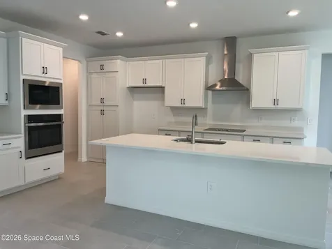 1423 Dunblane Way NE Palm Bay FL 32905
