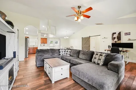 506 Escarole Street SE Palm Bay FL 32909