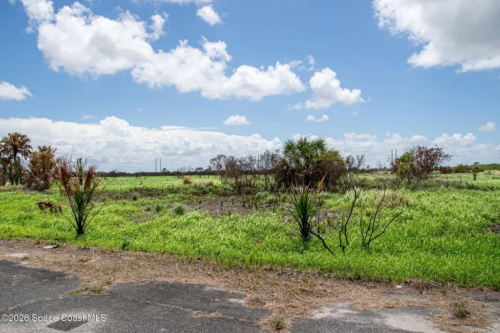 2208 Utopia Avenue SW Palm Bay FL 32908