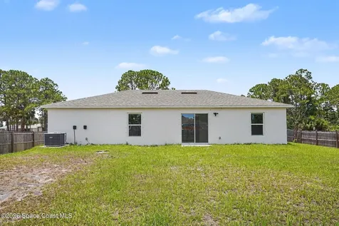 448 Scarlet Road SW Palm Bay FL 32908
