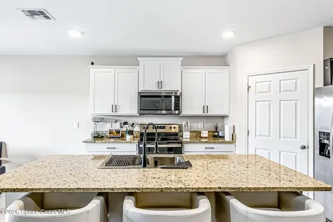 7251 Amethyst Avenue Grant-valkaria FL 32949