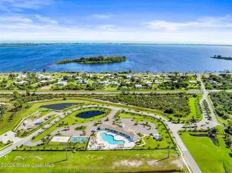 7251 Amethyst Avenue Grant-valkaria FL 32949