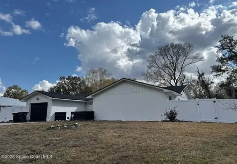 2318 Maple Hill Drive Lakeland FL 33811