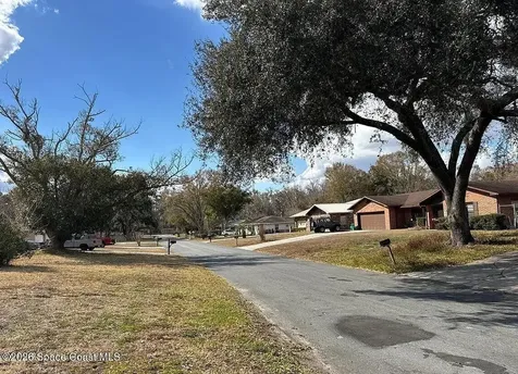 2318 Maple Hill Drive Lakeland FL 33811