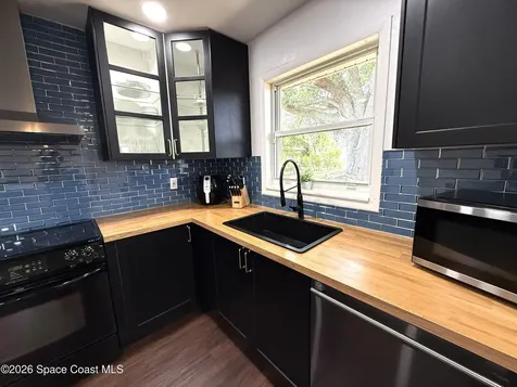 668 Hampton Drive NE Palm Bay FL 32905