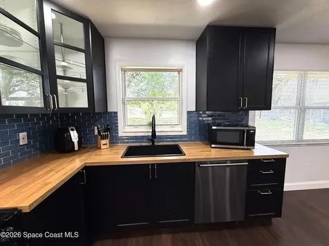 668 Hampton Drive NE Palm Bay FL 32905