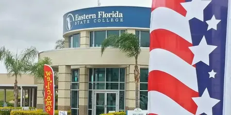 668 Hampton Drive NE Palm Bay FL 32905