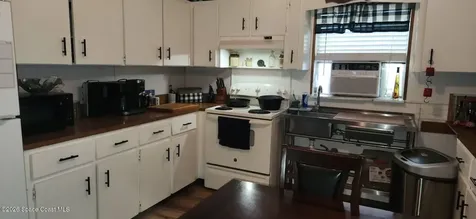 196 Canal Avenue Oak Hill FL 32759