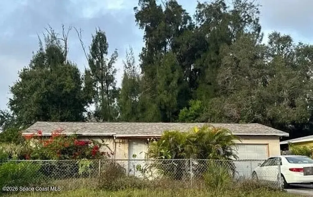 6541 82nd Avenue N Pinellas Park FL 33781