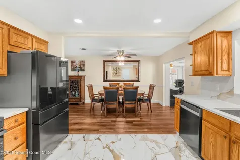 498 Chamberlin Avenue NW Palm Bay FL 32907