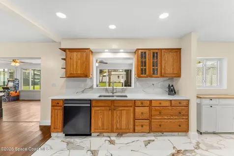 498 Chamberlin Avenue NW Palm Bay FL 32907