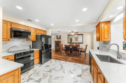 498 Chamberlin Avenue NW Palm Bay FL 32907