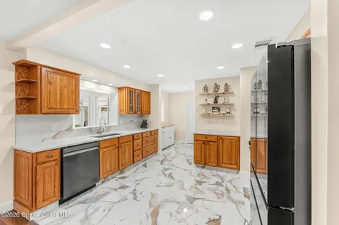 498 Chamberlin Avenue NW Palm Bay FL 32907