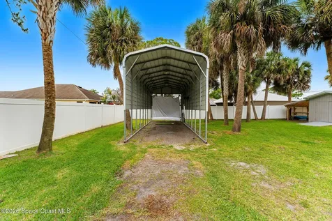 498 Chamberlin Avenue NW Palm Bay FL 32907