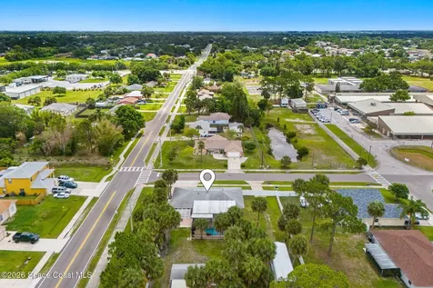 498 Chamberlin Avenue NW Palm Bay FL 32907