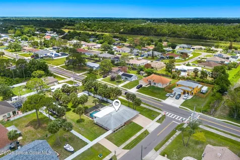 498 Chamberlin Avenue NW Palm Bay FL 32907
