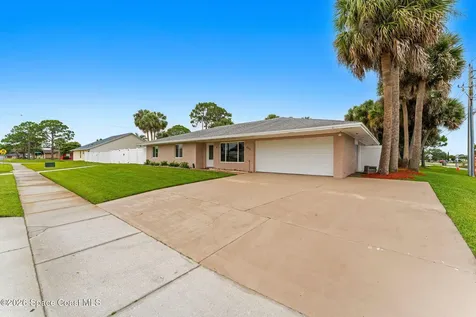 498 Chamberlin Avenue NW Palm Bay FL 32907