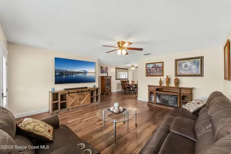498 Chamberlin Avenue NW Palm Bay FL 32907