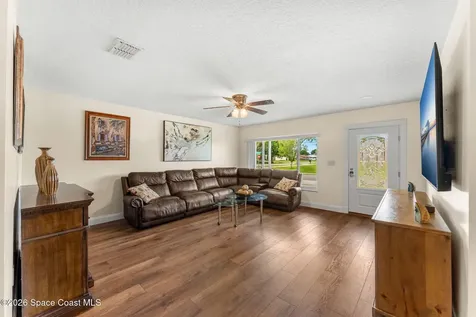 498 Chamberlin Avenue NW Palm Bay FL 32907