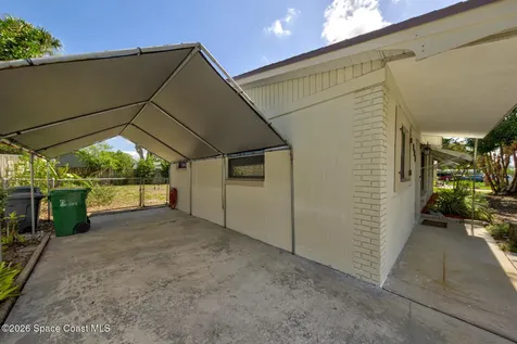 990 Hibiscus Street Cocoa FL 32927