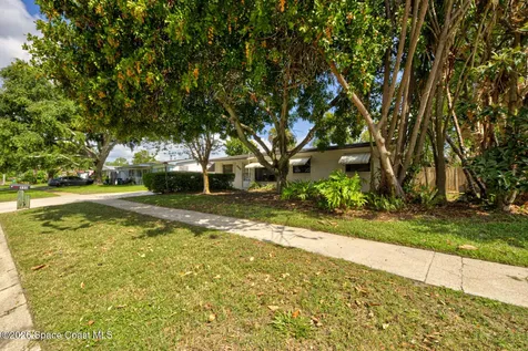 990 Hibiscus Street Cocoa FL 32927
