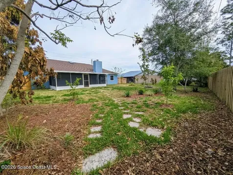 252 Emerson Drive NW Palm Bay FL 32907