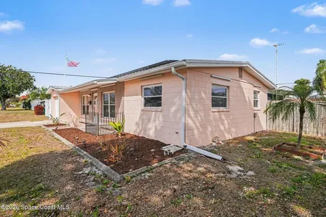 1714 Hudson Circle N Melbourne FL 32935
