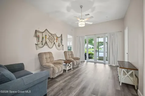 406 Pineapple Square SW Vero Beach FL 32962