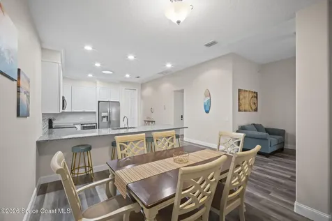 406 Pineapple Square SW Vero Beach FL 32962