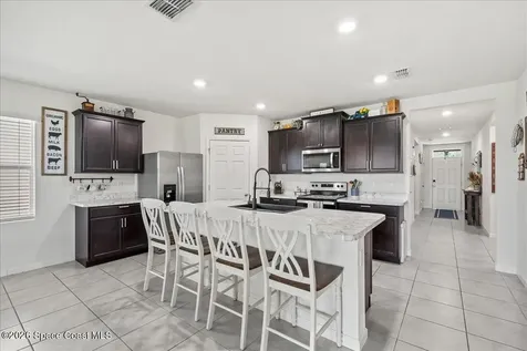 3250 Burrowing Owl Drive Mims FL 32754
