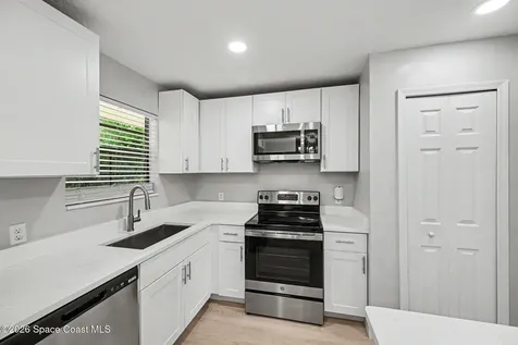 1328 Union Street SE Palm Bay FL 32909
